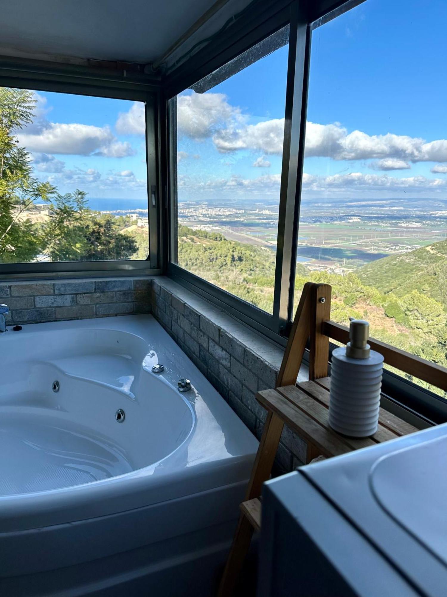 Panoramic View Hotell Isfiya Eksteriør bilde